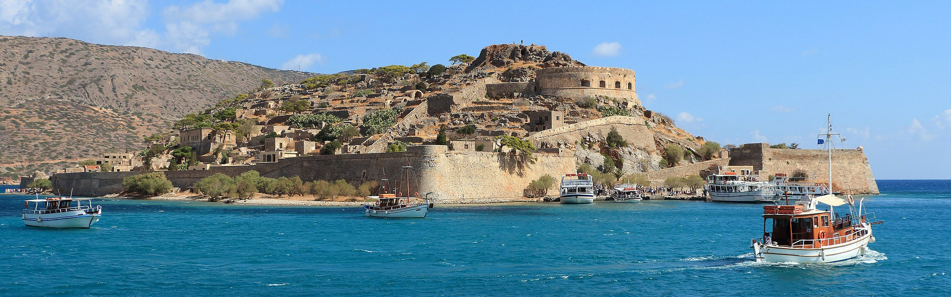 Boote am Heraklion-Hafen auf der griechischen Insel Kreta