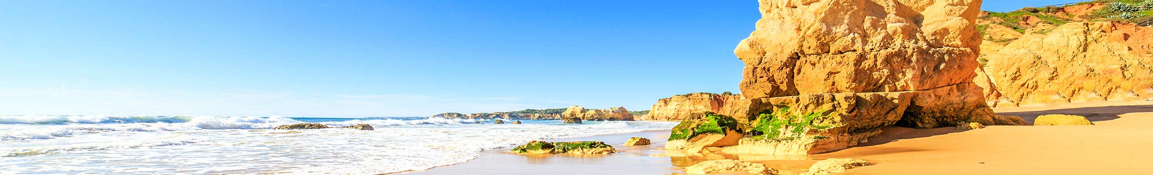 Atemberaubende Felsformationen, Sandstrände und viel Sonnen an der portugiesischen Küste Algarve