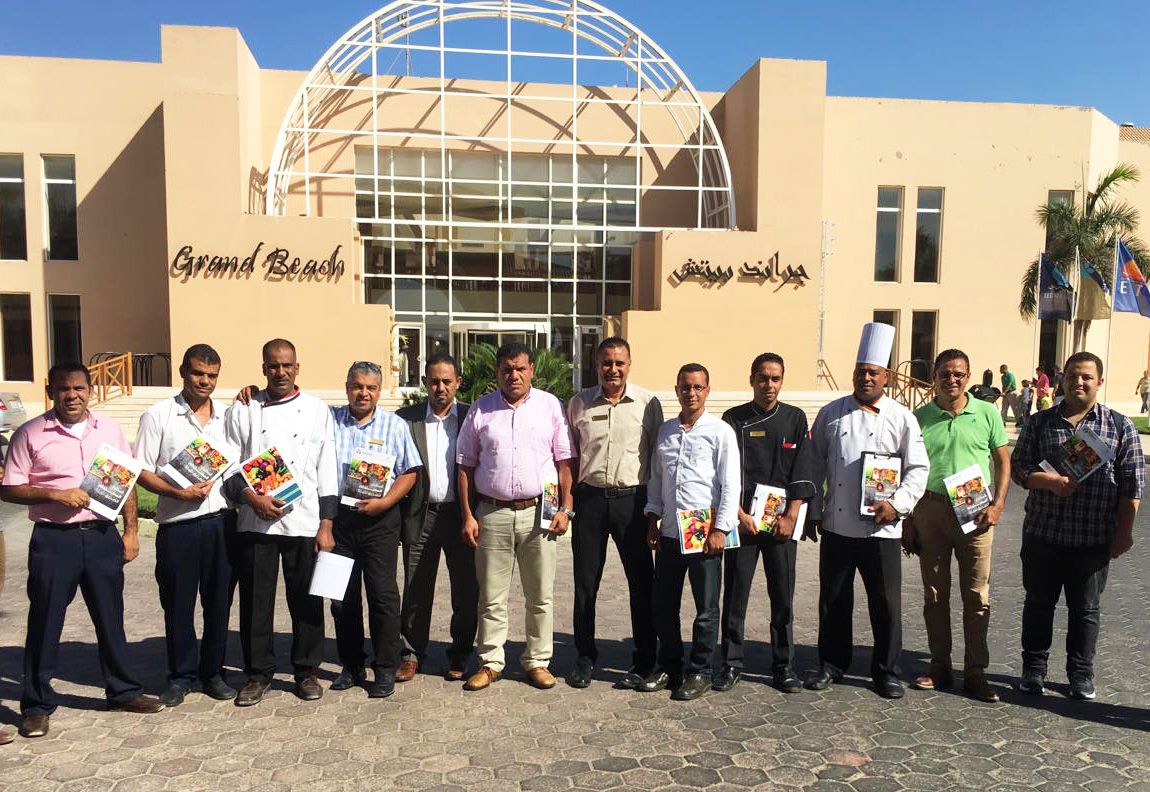 ETI_Sustainable Food Gruppenfoto von RED SEA HOTELS Mitarbeitern