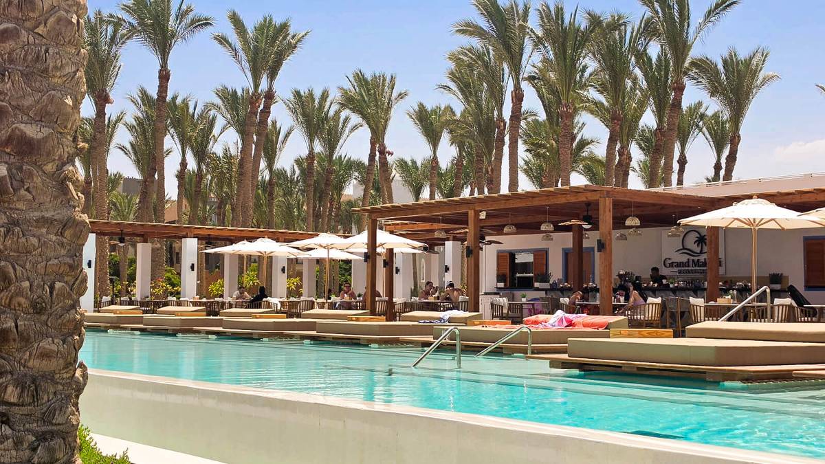 The Grand Makadi Pool Lounge
