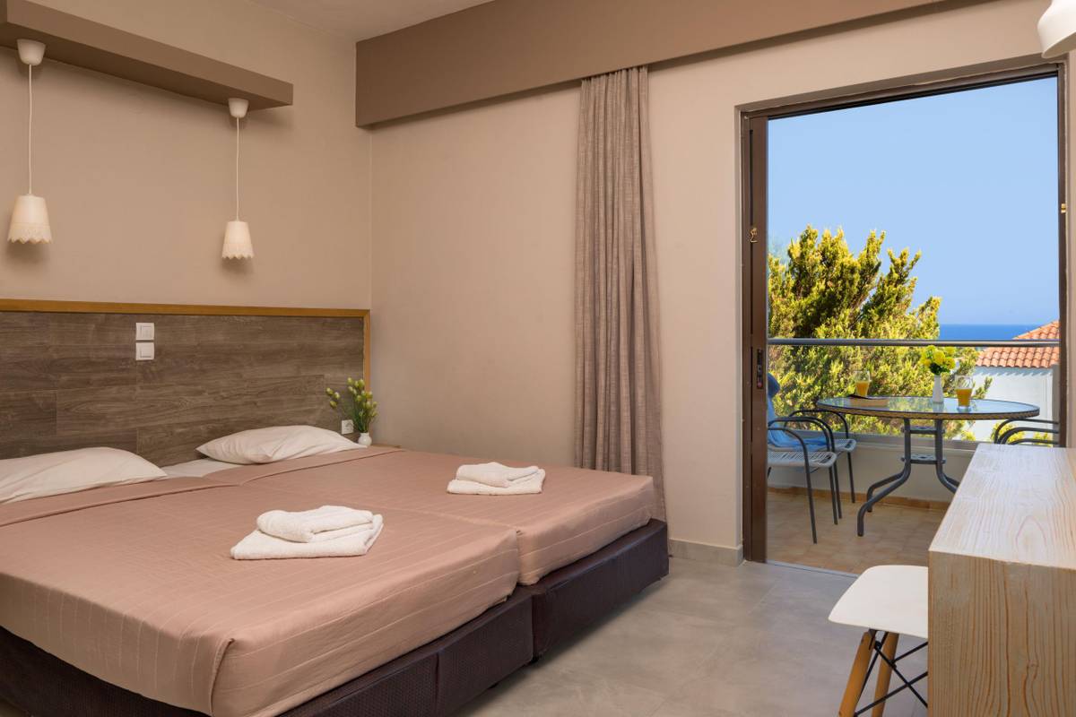 2. Bild Nireas Hotel