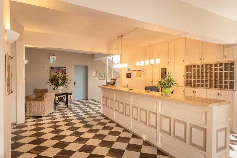 2. Bild Opera Blue Hotel