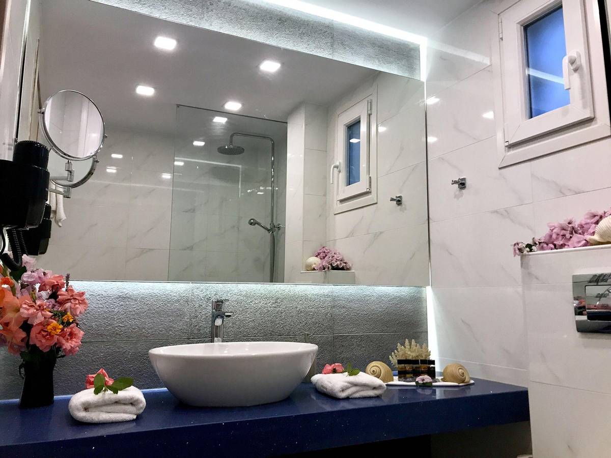 2. Bild Ionian Suites by Bruskos