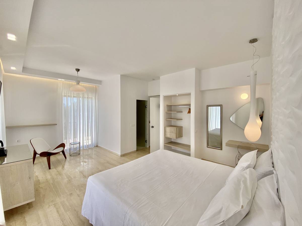 3. Bild Ionian Suites by Bruskos