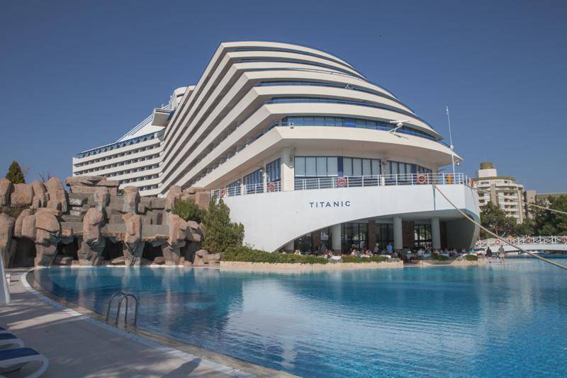 1. Bild Titanic Beach Lara