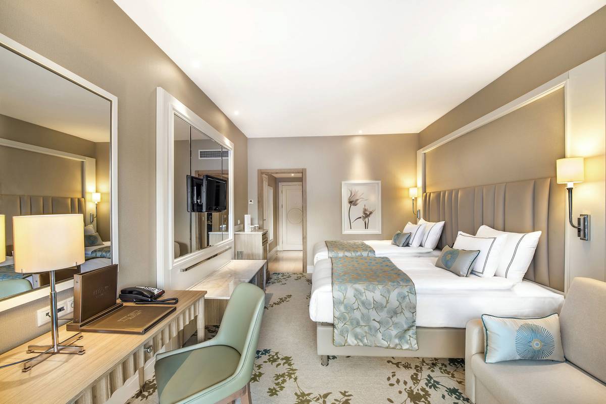 4. Bild Titanic Beach Lara