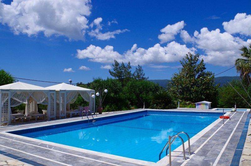 1. Bild Nefeli Hotel