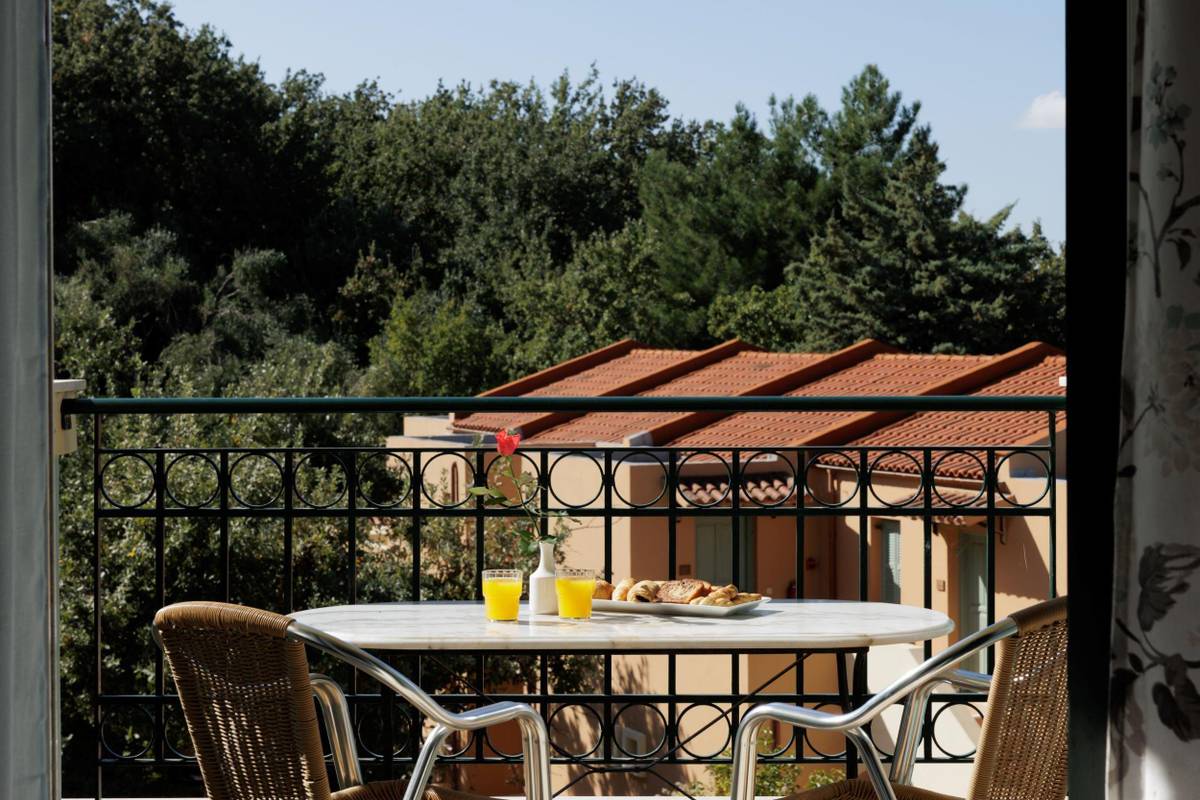 4. Bild Century Resort Hotel