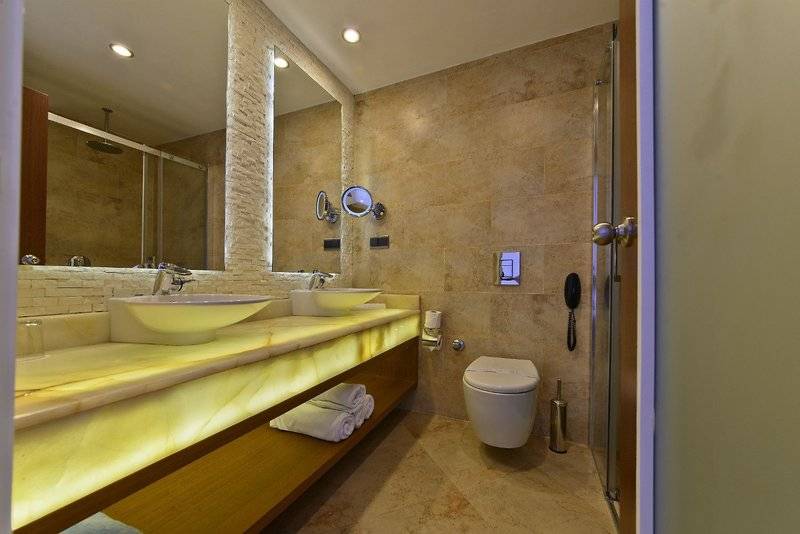 1. Bild YALIHAN UNA HOTEL
