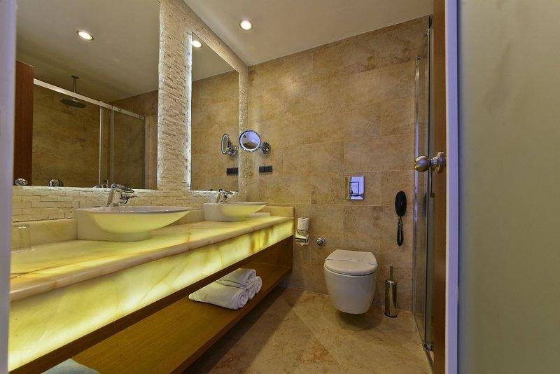 1. Bild YALIHAN UNA HOTEL