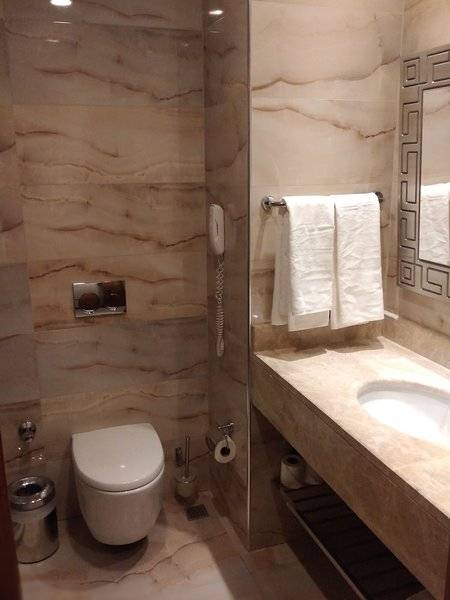 1. Bild OZ HOTEL SUI