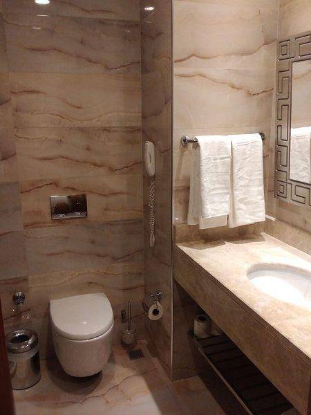 1. Bild OZ HOTEL SUI