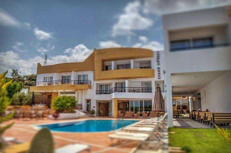 2. Bild Faedra Beach