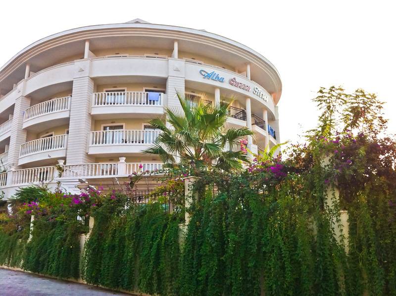 1. Bild ALBA QUEEN HOTEL
