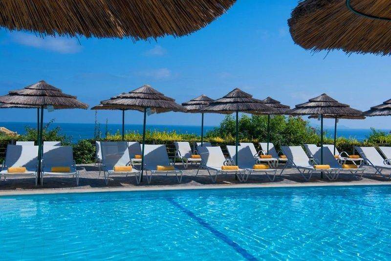 1. Bild Blue Bay Hotel