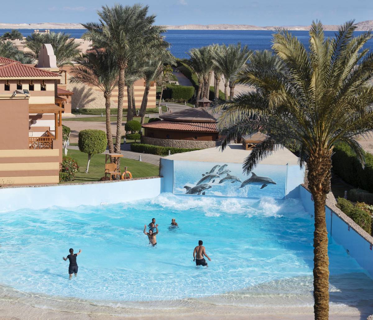 1. Bild Charmillion Gardens Aqua Park