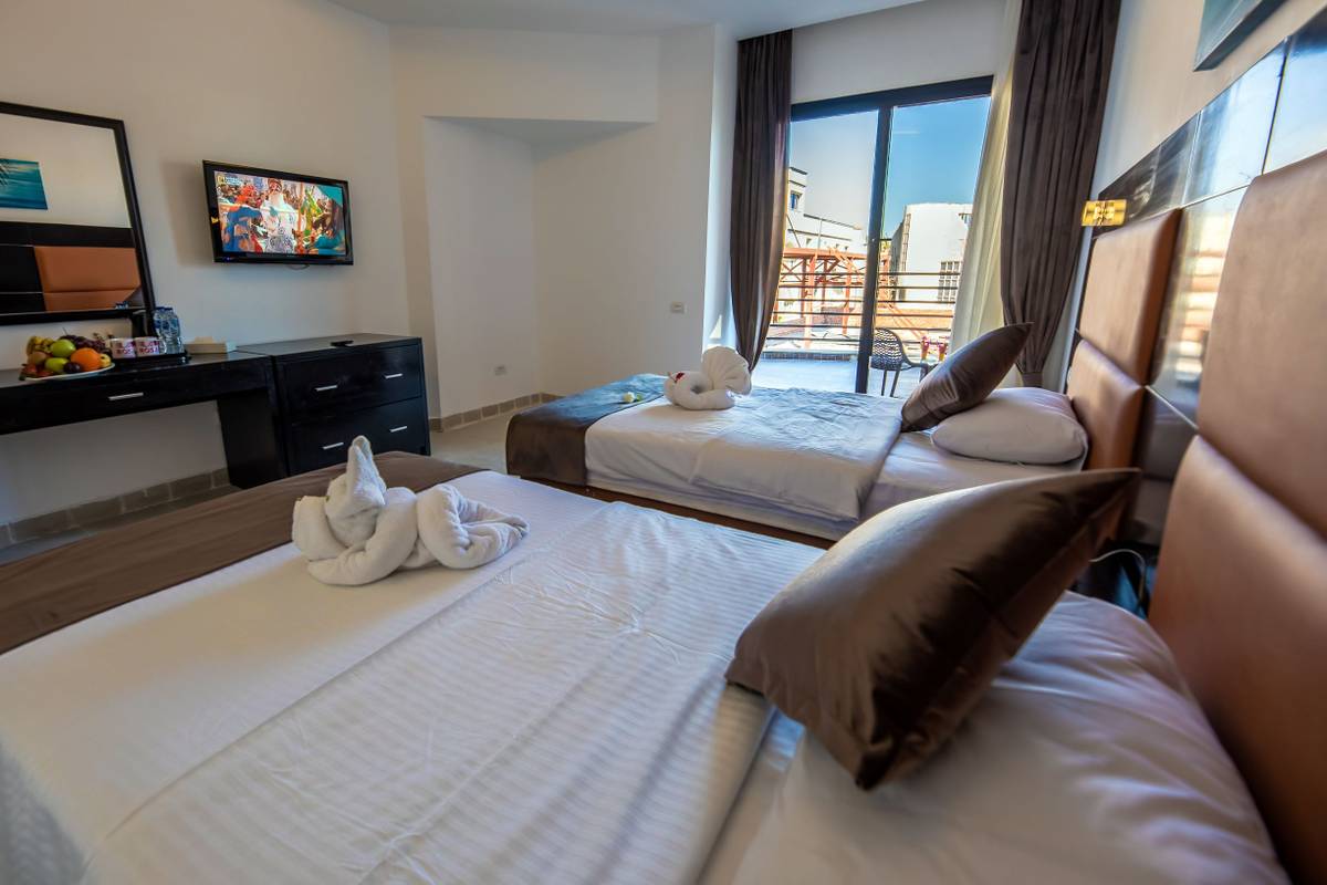 4. Bild La Rosa Waves Beach Aqua Park