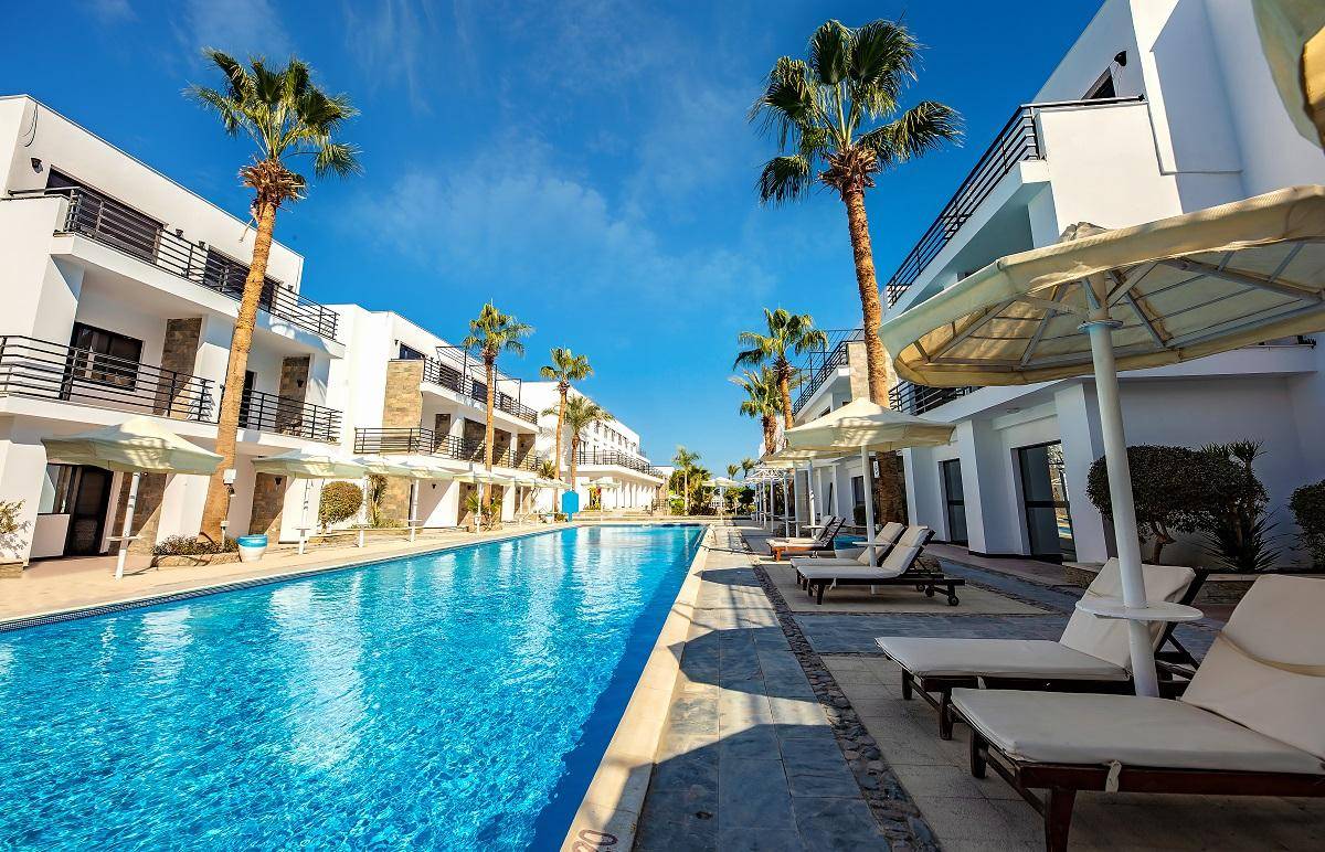 2. Bild La Rosa Waves Beach Aqua Park