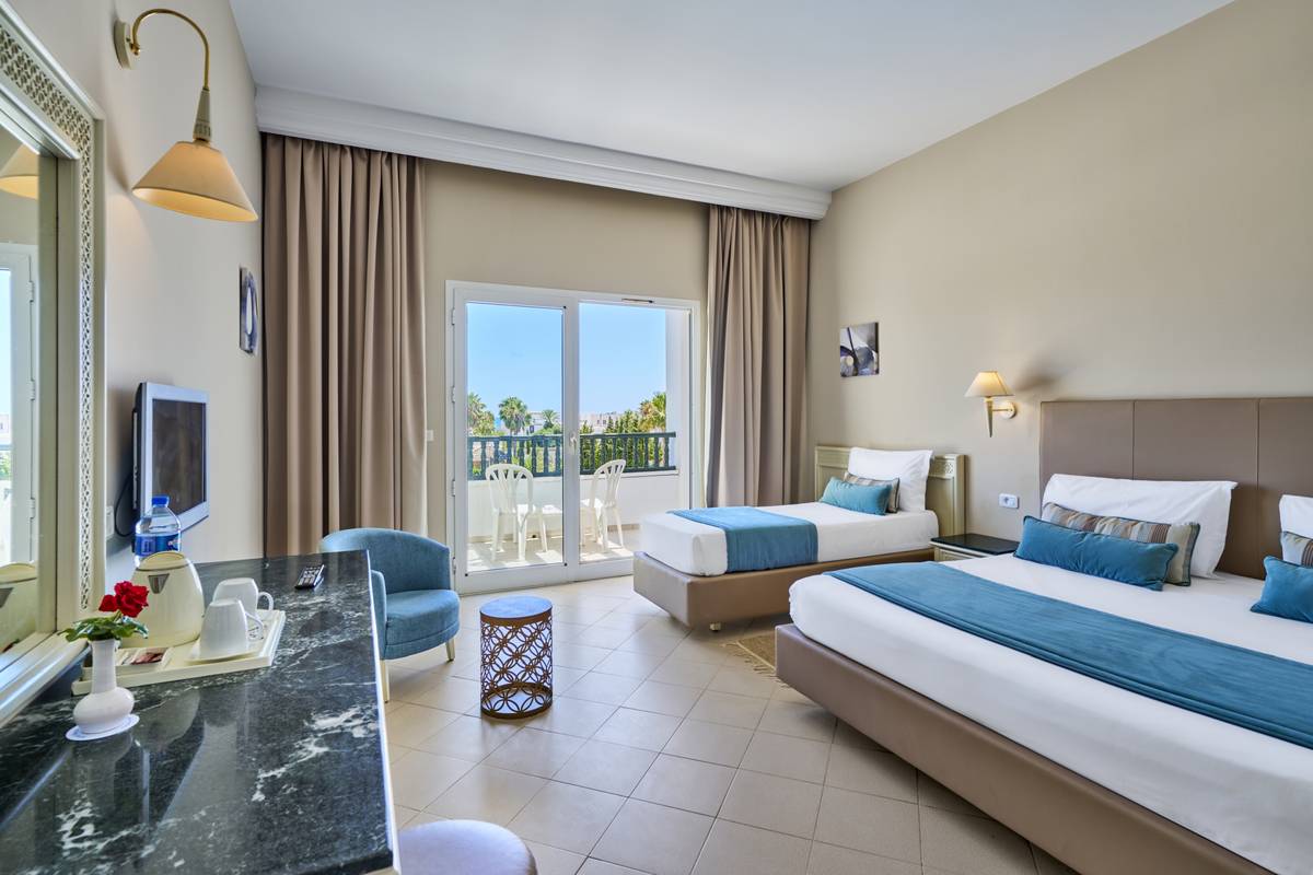 4. Bild Royal Nozha Beach