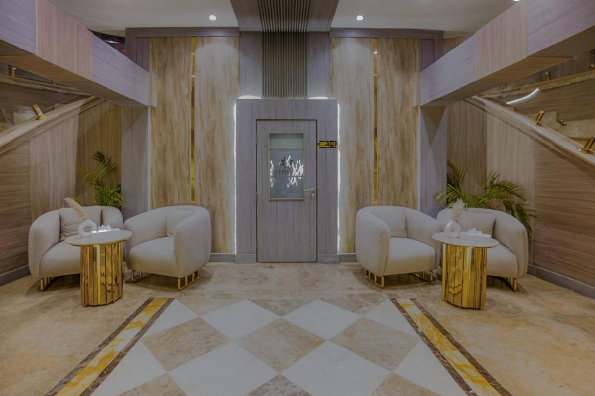 4. Bild MS Stephanie or Monica & Makadi Palace