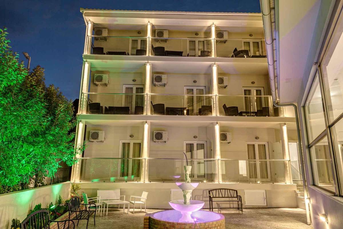 1. Bild Palotel Luxury Hotel