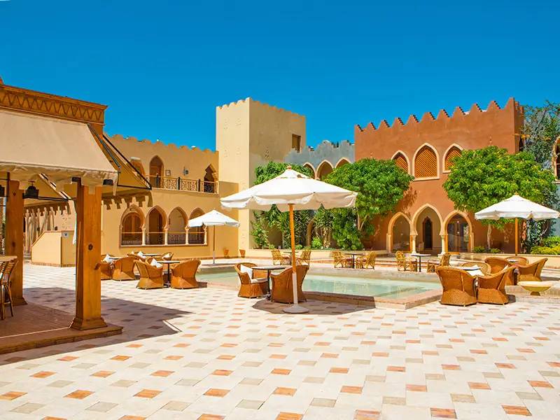 Restaurants, Bars & Cafés