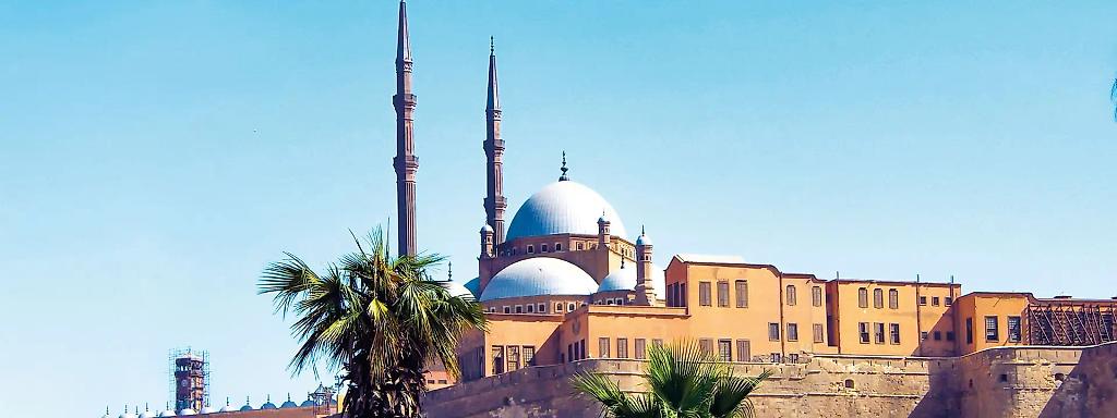 Blick auf Moschee in Kairo