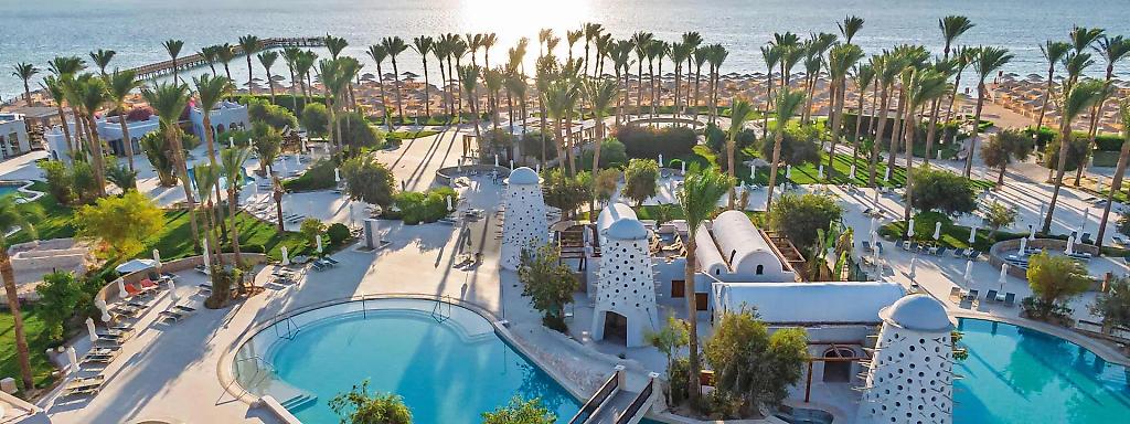 Blick auf die Hotelanlage des The Grand Makadi