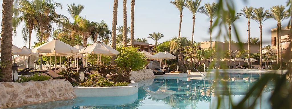 Poollandschaft im RED SEA HOTEL